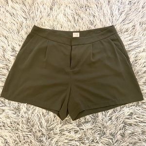 3/$15 ✨ A New Day shorts